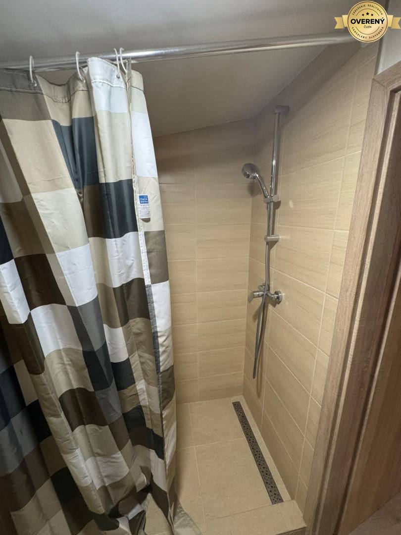 WhatsApp Image 2025-10-24 at 13.45.14.jpeg