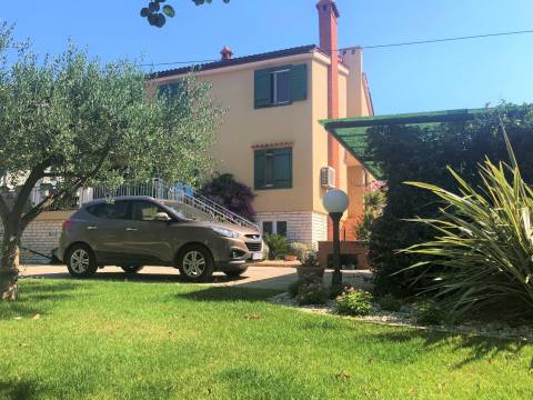 RODINNÁ VILA S VELKOU ZAHRADOU, TOP POZICE, ZADAR - BORIK